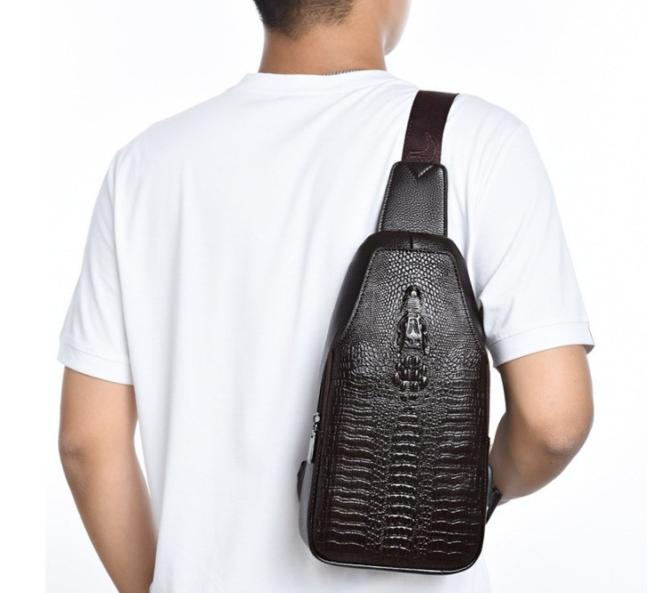 Чоловіча сумка-барсетка на груди під шкіру крокодила (Чорна)