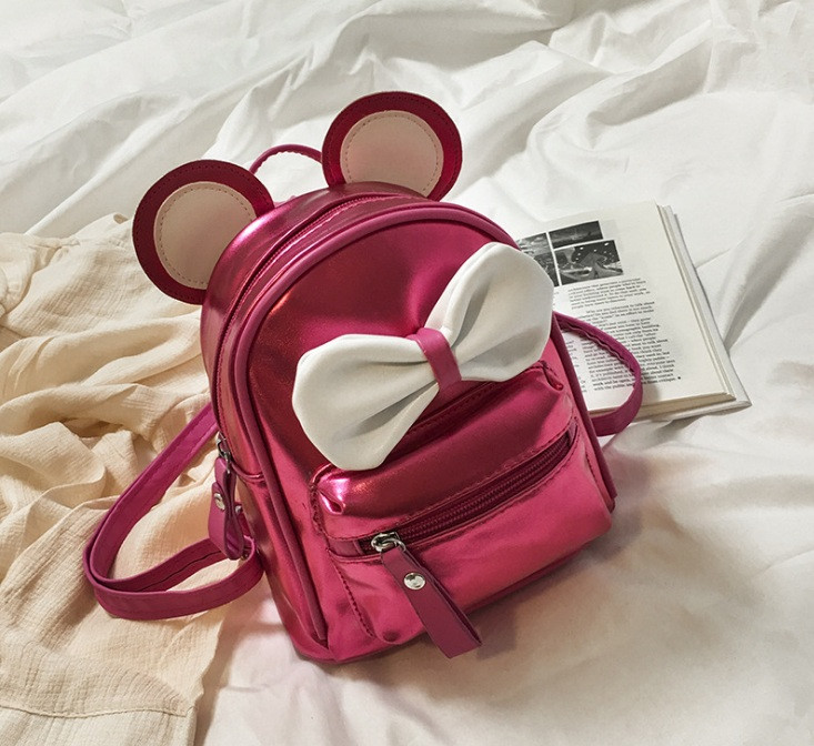 Маленький дитячий рюкзак Міккі Маус з вушками і бантиком, міні-рюкзачок для дівчаток блискучий (Малиновий)