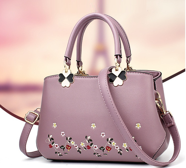 Жіноча сумочка з вишивкою квітами, невеликого розміру Фіолетова