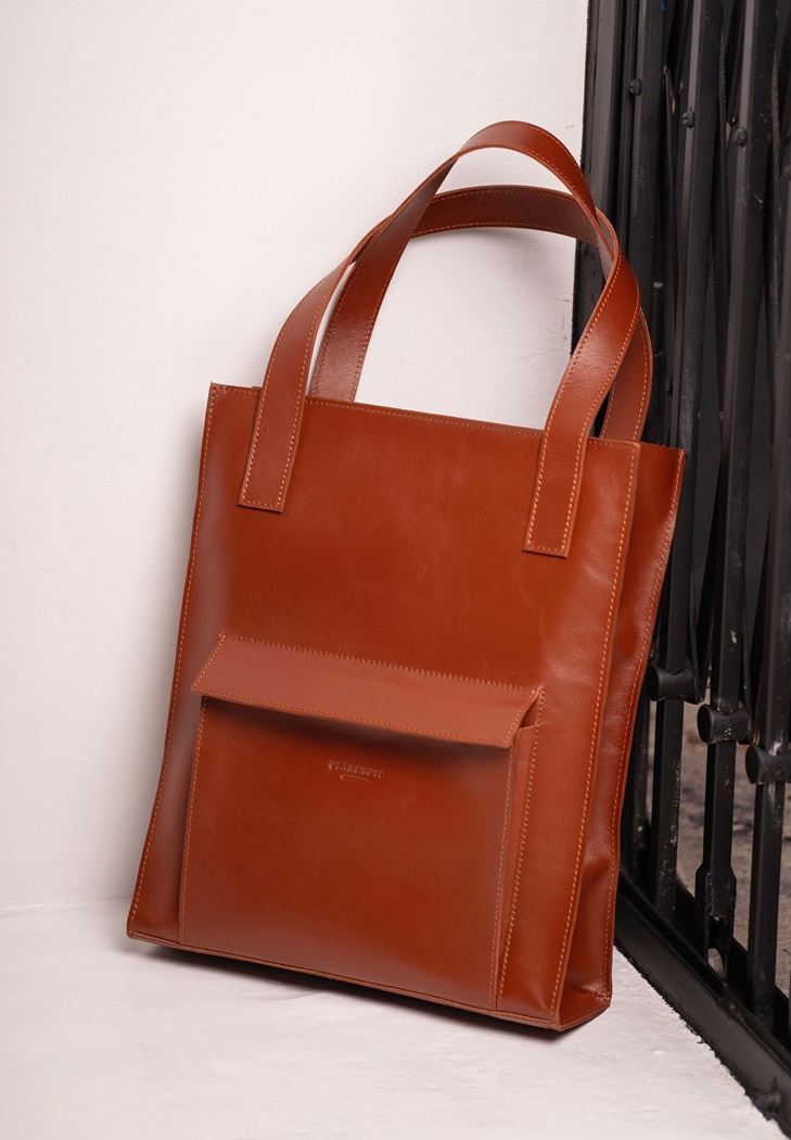 Шкіряна жіноча сумка шоппер Бетсі з кишенею світло-коричнева Краст