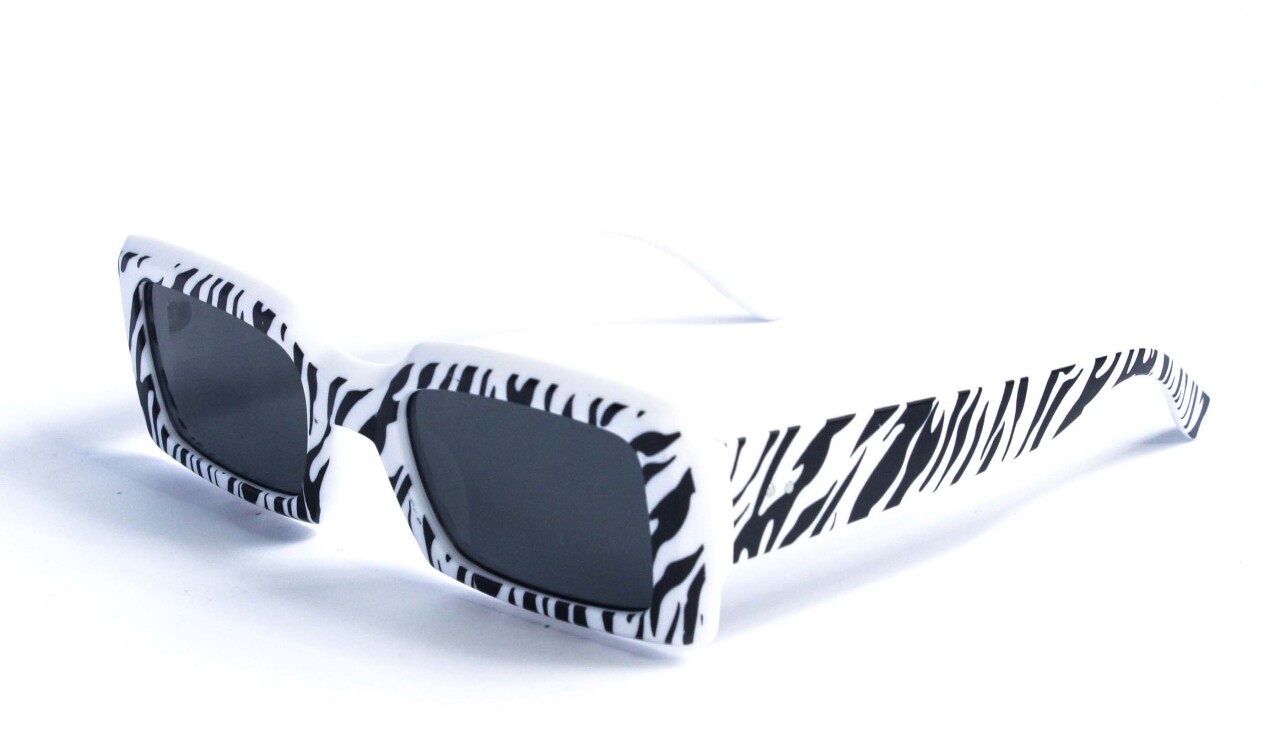 Окуляри сонцезахисні жіночі  Модель Public Desire zebra-print