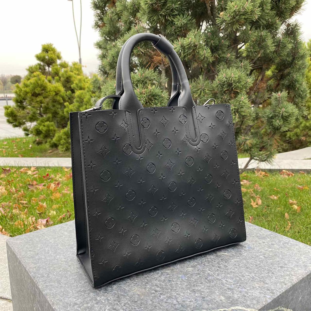 Велика чорна сумка стиль Луї Вітон люкс, велика міська сумка для жінок на плече