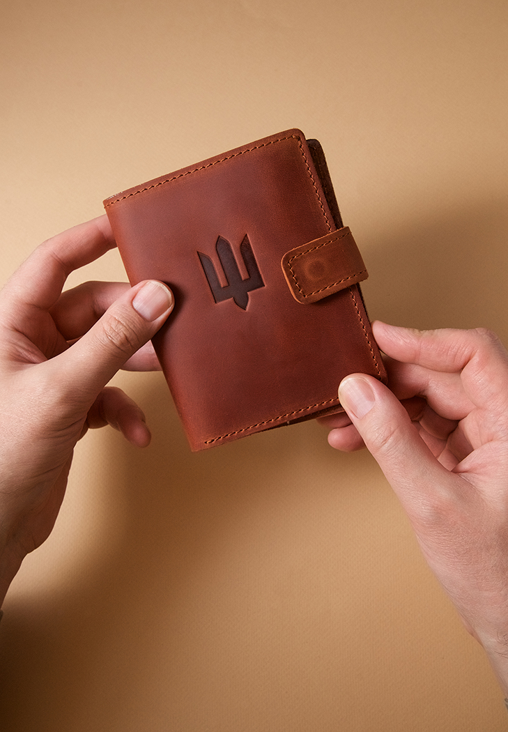 Обкладинка-портмоне для військового квитка та посвідчення УБД світло-коричнева Crazy Horse